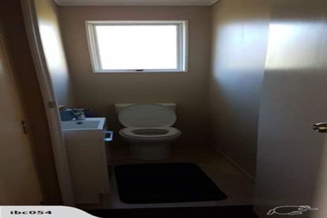 Photo of property in 44 Glamis Avenue, Bell Block, New Plymouth, 4312