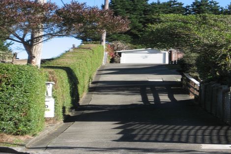 Photo of property in 38 Spenmoor Street, Newlands, Wellington, 6037