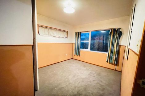 Photo of property in 1 Sovereign Place, Glenfield, Auckland, 0629