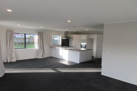 Photo of property in 25 Gallipoli Place, Paraparaumu, 5032