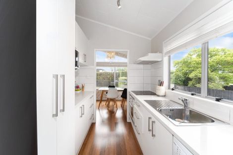 Photo of property in 25a Waipani Road, Te Atatu Peninsula, Auckland, 0610