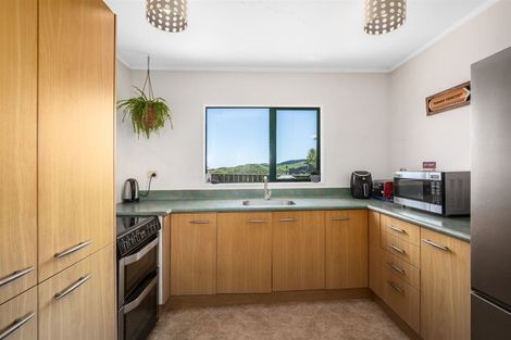 Photo of property in 6 Tobago Crescent, Grenada North, Wellington, 5028