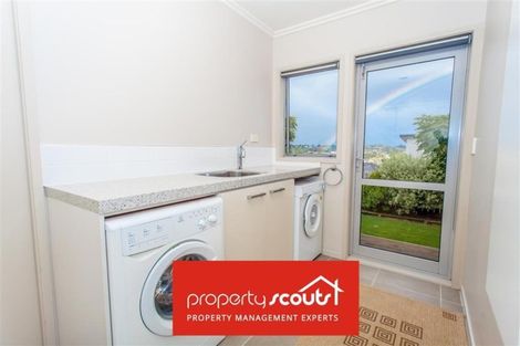 Photo of property in 86 Kittiwake Drive, Schnapper Rock, Auckland, 0632