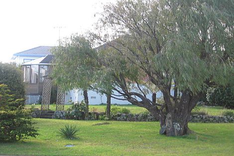 Photo of property in 33 Youngs Road, Papakura, 2110