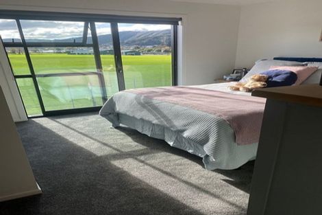 Photo of property in 11/28 Fitzherbert Road, Wainuiomata, Lower Hutt, 5014