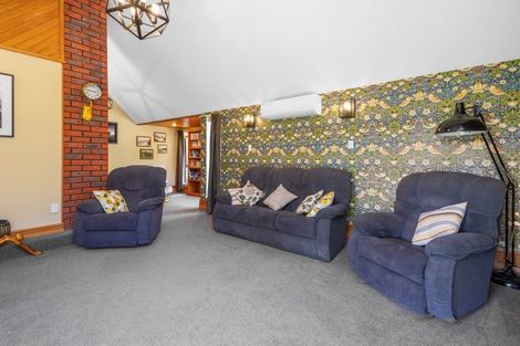 Photo of property in 12 Harrod Place, Rangiora, 7400