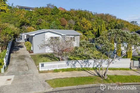Photo of property in 13 Christchurch Crescent, Kelson, Lower Hutt, 5010