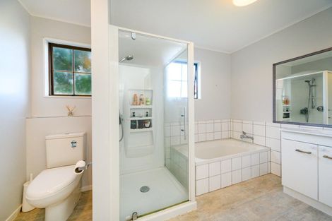 Photo of property in 68 Pencarrow Street, Highbury, Palmerston North, 4412