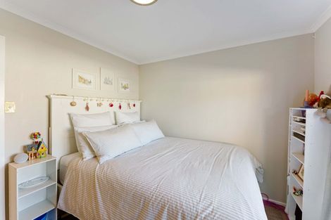 Photo of property in 6 Anzac Road, Otaki, 5512