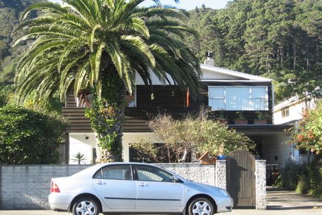 Photo of property in 89 Muritai Road, Eastbourne, Lower Hutt, 5013