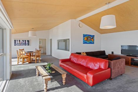 Photo of property in 150 Mccormacks Bay Road, Redcliffs, Christchurch, 8081