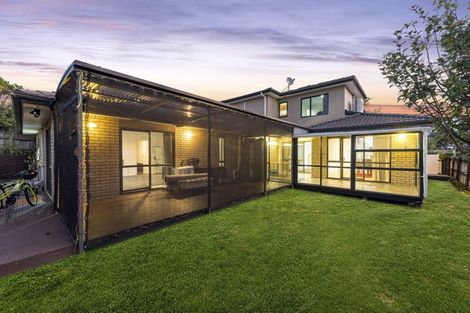 Photo of property in 15 Lake Panorama Drive, Henderson, Auckland, 0612