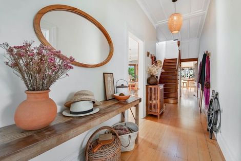 Photo of property in 4 Mays Street, Devonport, Auckland, 0624