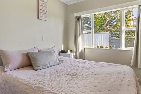 Photo of property in 90 Tamatea Road, Taupo, 3330