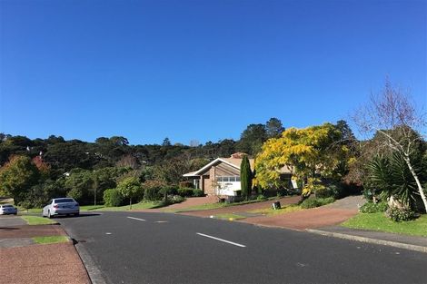 Photo of property in 10 Woodfern Crescent, Titirangi, Auckland, 0604