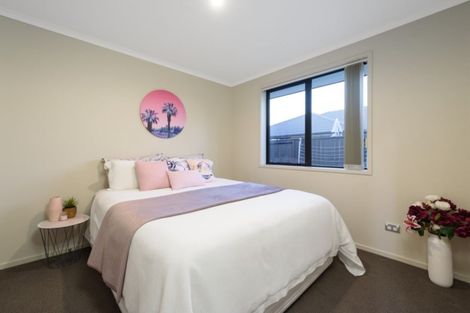 Photo of property in 82 Carrington Drive, Papamoa Beach, Papamoa, 3118