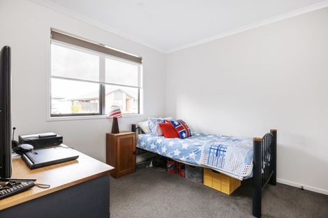 Photo of property in 24 Taffe Crescent, Pyes Pa, Tauranga, 3112