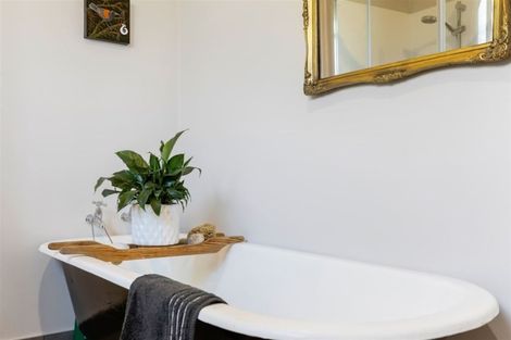 Photo of property in 35 Alpha Avenue, Strowan, Christchurch, 8052