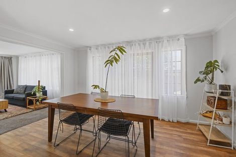 Photo of property in 144a High Street, Oxford, 7430