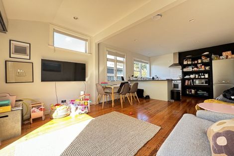 Photo of property in 83 Miramar Avenue, Miramar, Wellington, 6022