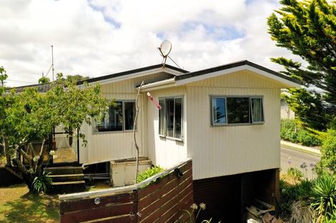 Photo of property in 95 Kahukura Avenue, Waitarere Beach, Levin, 5510