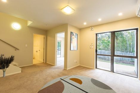 Photo of property in 2/75 Clovelly Road, Bucklands Beach, Auckland, 2012