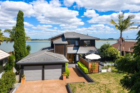 Photo of property in 33 St Annes Crescent, Wattle Downs, Auckland, 2103