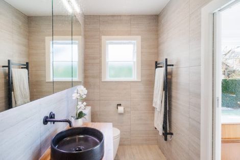 Photo of property in 30 Lincoln Terrace, Hokowhitu, Palmerston North, 4410