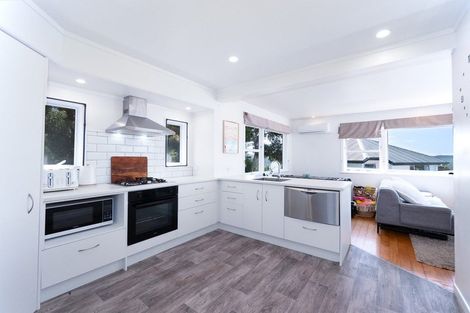 Photo of property in 58 Te Haumi Drive, Paihia, 0200