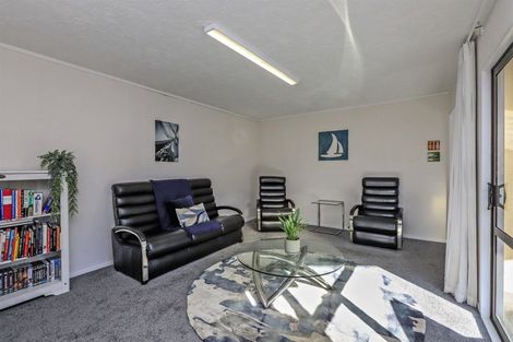 Photo of property in 3/386 Gloucester Street, Taradale, Napier, 4112