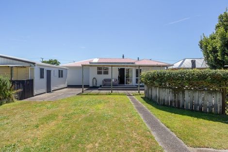 Photo of property in 21 Fantham Street, Hawera, 4610