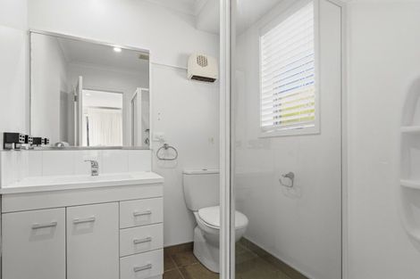 Photo of property in 120 Doncaster Drive, Papamoa Beach, Papamoa, 3118