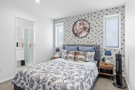 Photo of property in 6b Clerke Place, Marfell, New Plymouth, 4310