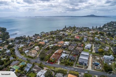 Photo of property in 1/489 Beach Road, Murrays Bay, Auckland, 0630