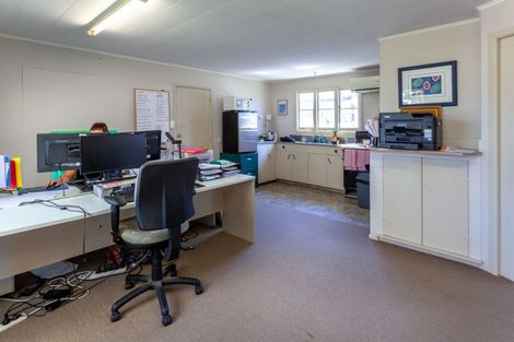 Photo of property in 100 Lindsay Road, Whangamata, 3620