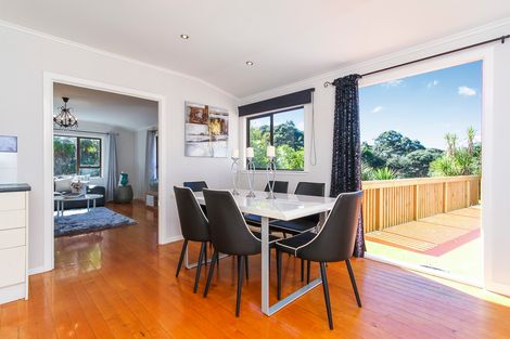 Photo of property in 21 Kauri Loop Road, Oratia, Auckland, 0604