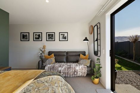 Photo of property in 19 Searle Drive, Cromwell, 9310