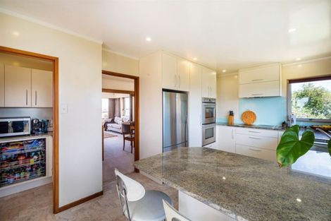 Photo of property in 15 Colin Wild Place, Glenfield, Auckland, 0629