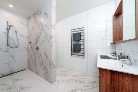 Photo of property in 337 Beacon Point Road, Wanaka, 9305