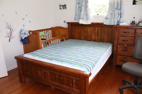 Photo of property in 1/44 College Road, Northcote, Auckland, 0627