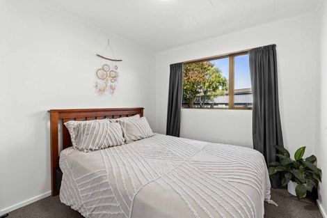 Photo of property in 34 Shortland Street, Tamatea, Napier, 4112