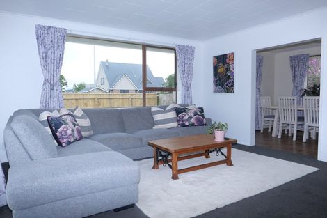 Photo of property in 62a Mazengarb Road, Paraparaumu Beach, Paraparaumu, 5032