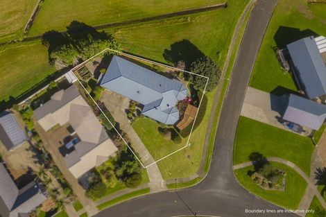 Photo of property in 19 Springbok Avenue, Whitianga, 3510