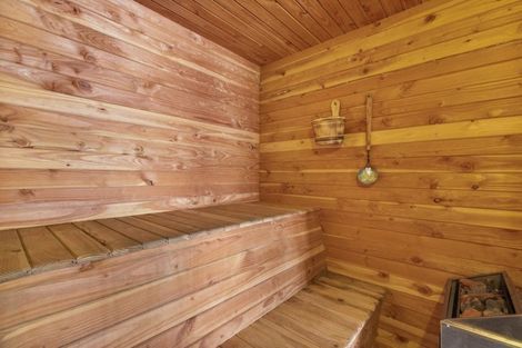 Photo of property in 69 Rosecamp Road, Beach Haven, Auckland, 0626