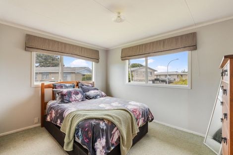 Photo of property in 9 Tawake Place, Waitara, 4320