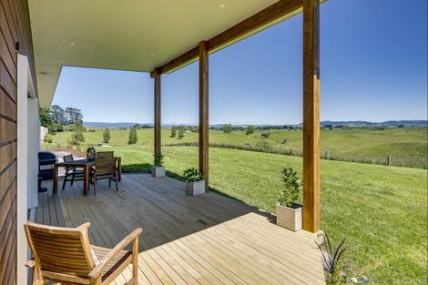 Photo of property in 2658 Taihape Road, Sherenden, Hastings, 4179