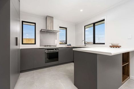 Photo of property in 59 Atlantic Drive, Fitzherbert, Palmerston North, 4410