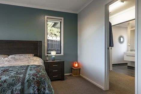 Photo of property in 35 Lilac Close, Cambridge, 3434