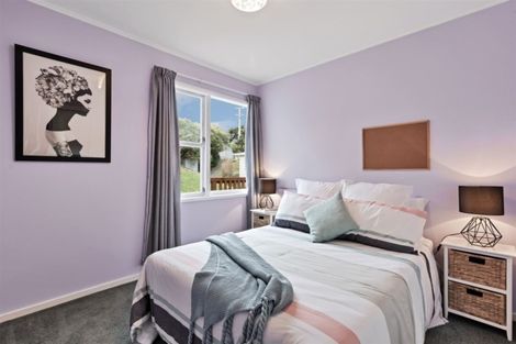 Photo of property in 15 Cunliffe Street, Johnsonville, Wellington, 6037