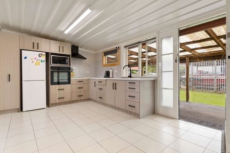 Photo of property in 6 Holden Avenue, Holdens Bay, Rotorua, 3010